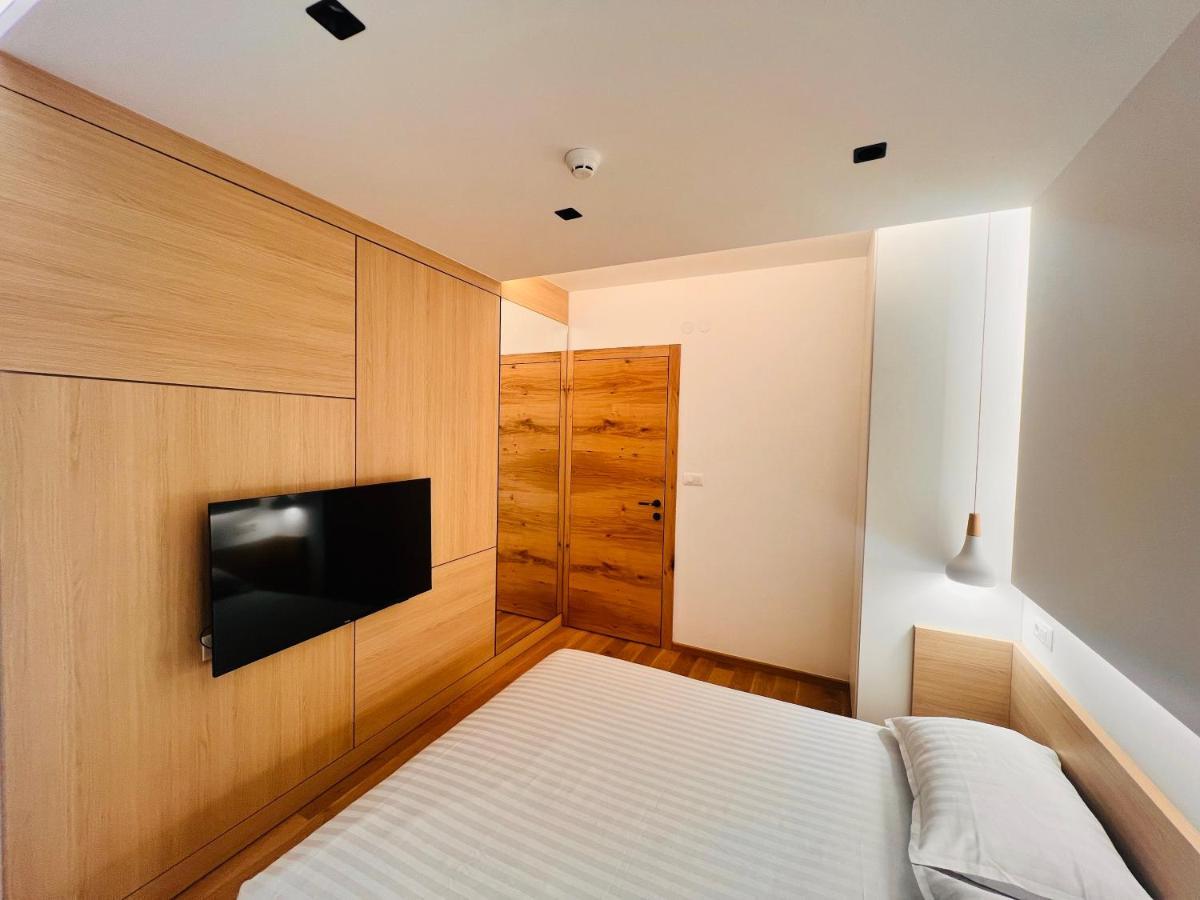 Apartment 202 - Aparthotel Zlatni Javor ยาโฮรินา ภายนอก รูปภาพ