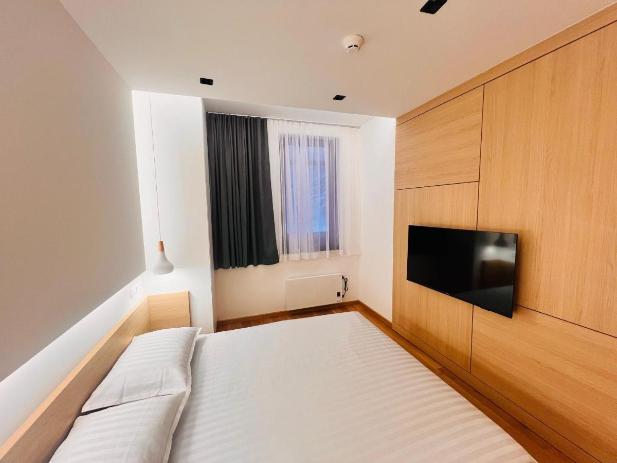 Apartment 202 - Aparthotel Zlatni Javor ยาโฮรินา ภายนอก รูปภาพ